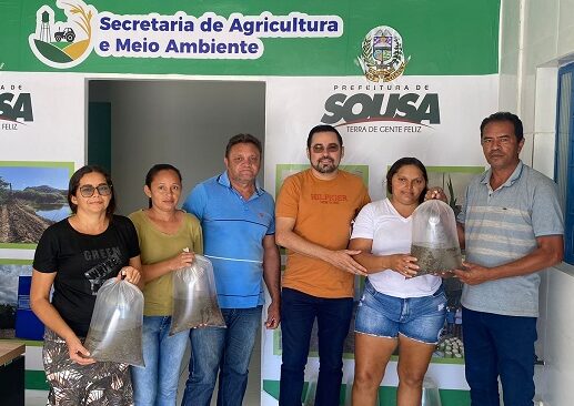 Secretaria de Agricultura de Sousa entrega dez mil alevinos aos agricultores