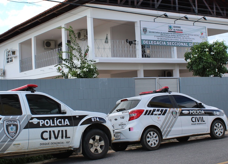 Sob acusação de desviar dinheiro delegado da cidade de Patos é preso