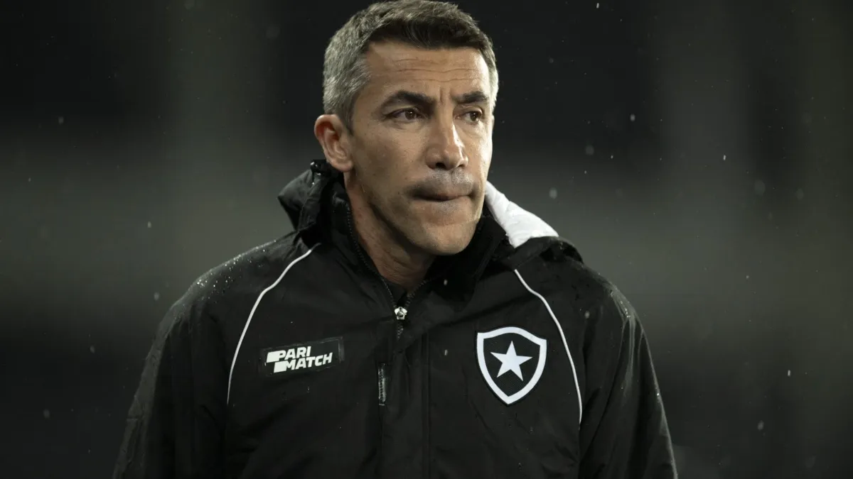 Demitido. Bruno Lajes já não é mais o treinador do Botafogo do Rio