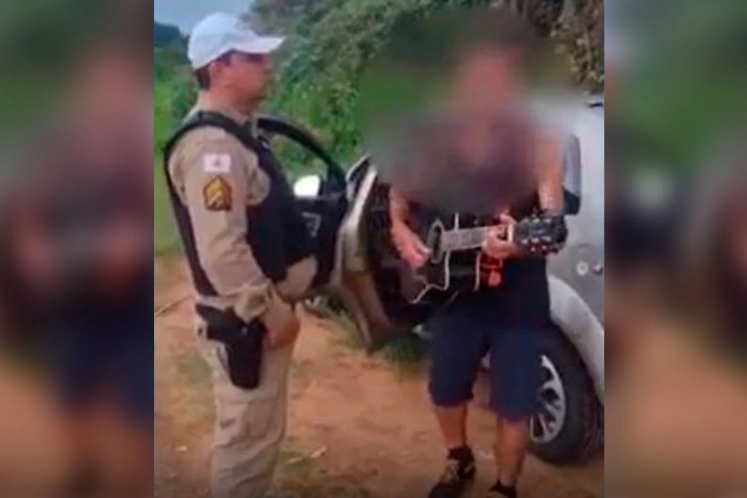 Vídeo: Embriagado, motorista canta para policial: “Seu guarda eu não sou vagabundo, eu não sou delenquente, sou um cara carente”