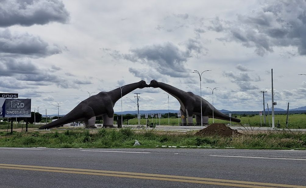 Dinos Br