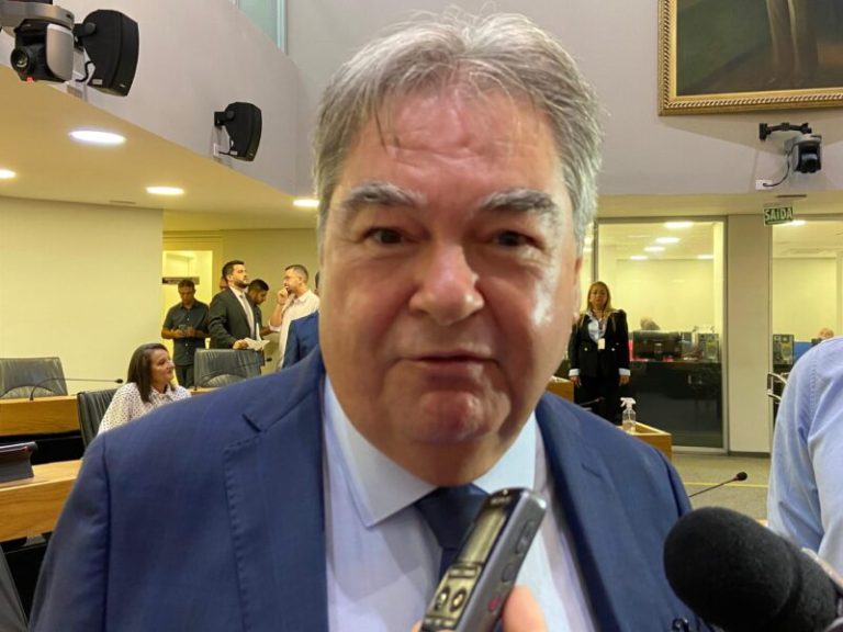 Secretário Lindolfo