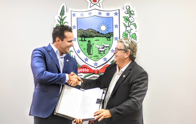 João e Lucas TRE