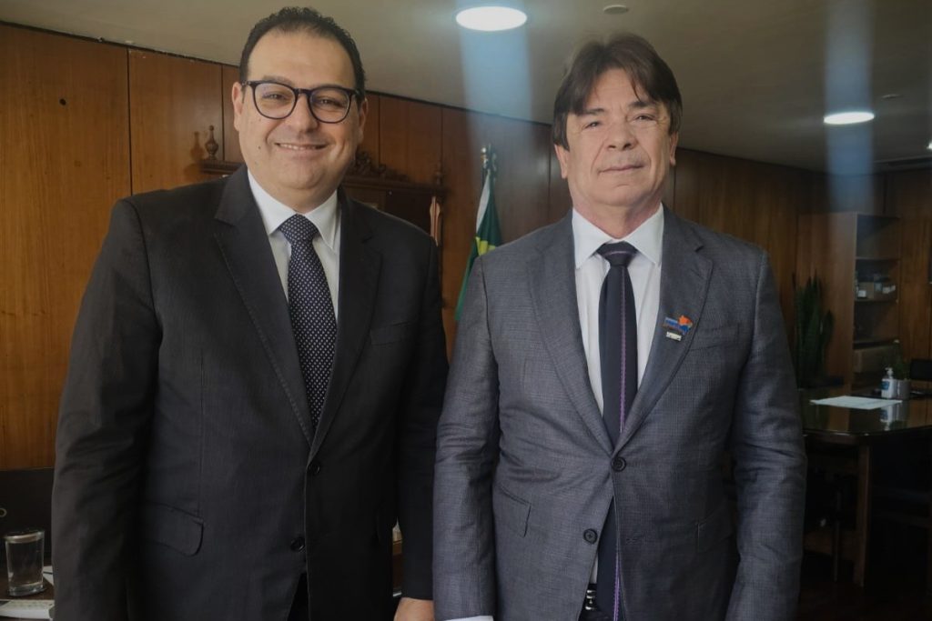Cassiano e advogado