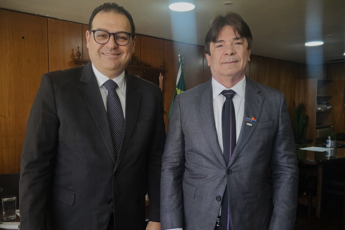Cassiano e advogado