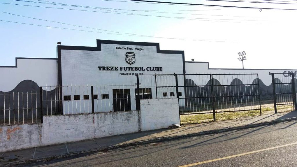 Treze falência