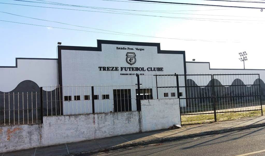Treze falência