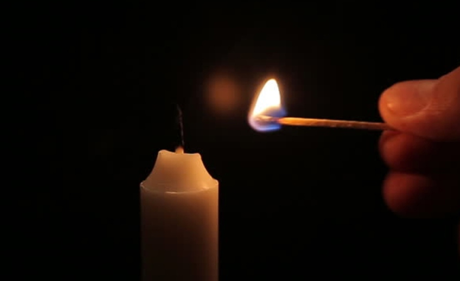 Vela acesa