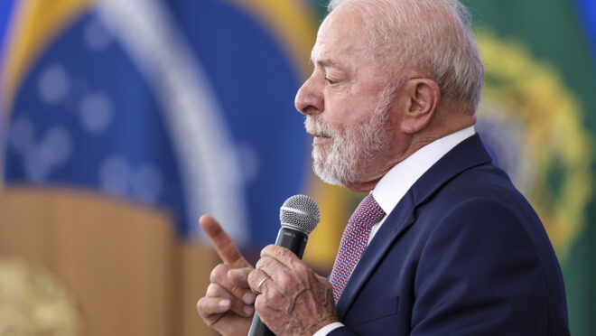 Lula auxilio preso