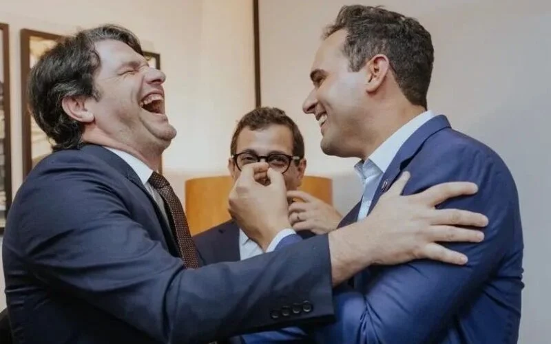 Lucas e Leo