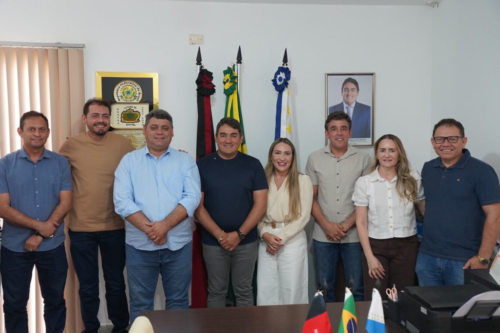 Lucas e prefeitos